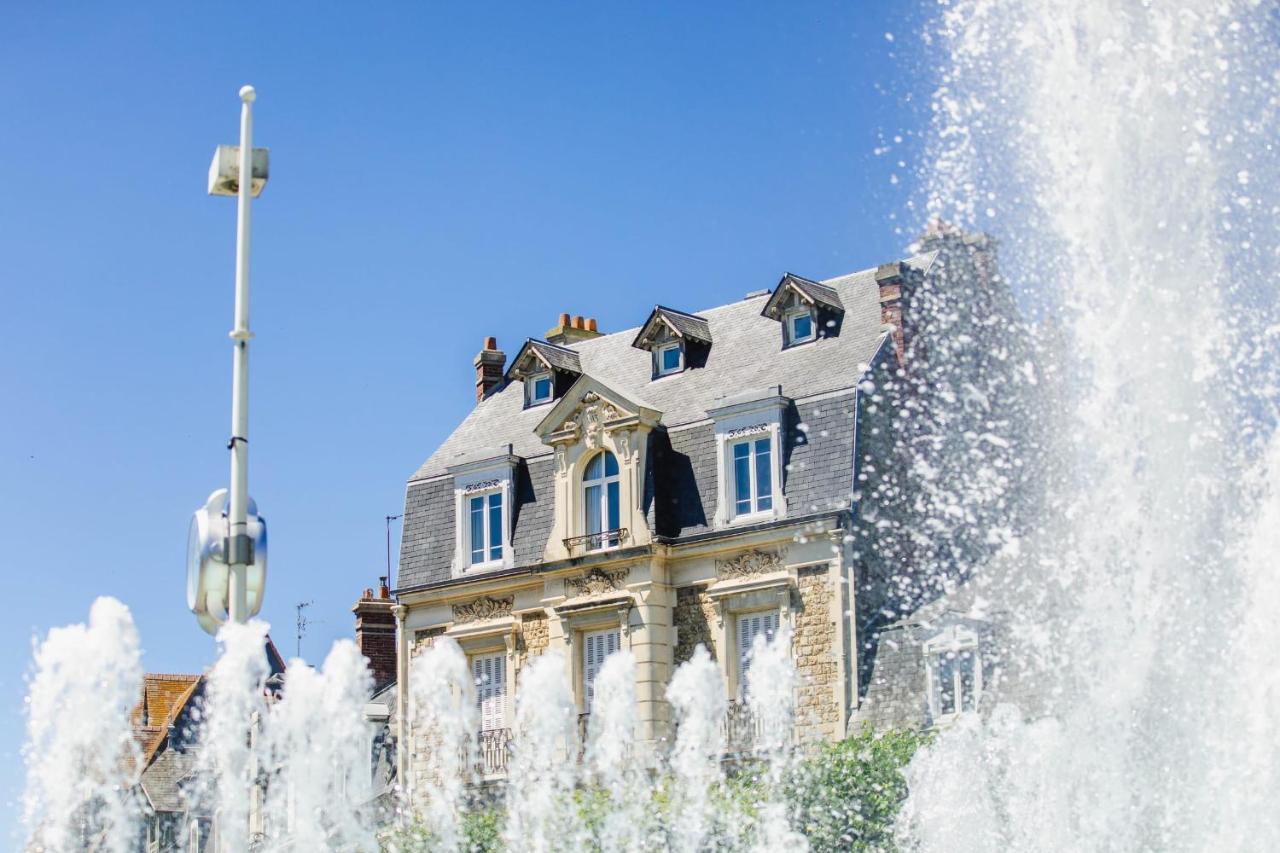 Les Tamaris - Studio With Sea View - Trouville-sur-mer Exteriör bild