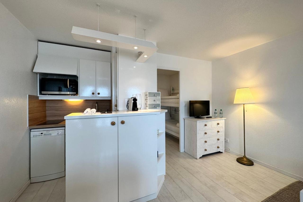 Les Tamaris - Studio With Sea View - Trouville-sur-mer Exteriör bild